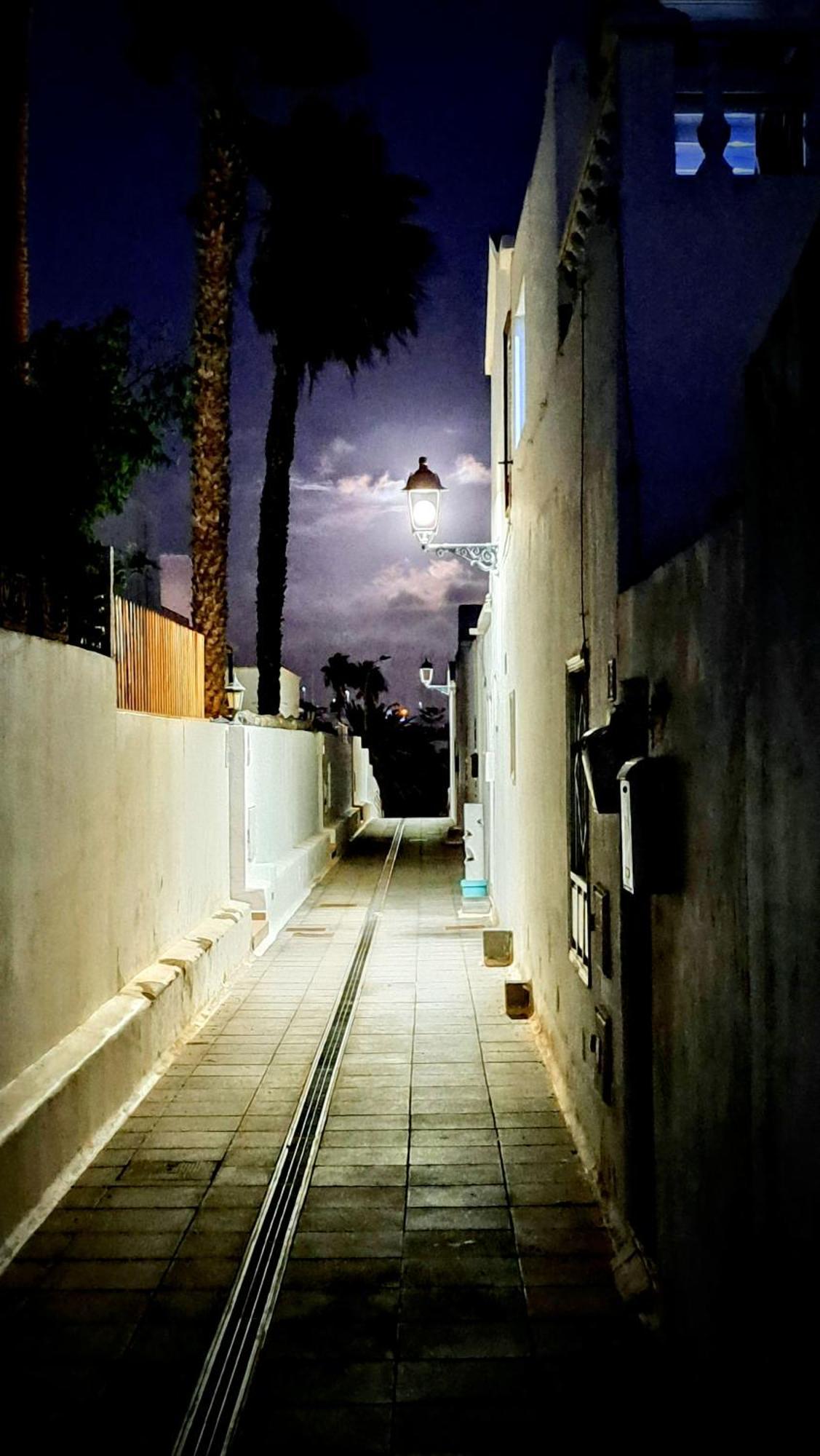 Cozy And Sunny Apartment Over The Rooftops Puerto del Carmen  Esterno foto